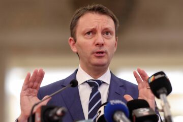 „Oamenii care au votat AUR nu trebuie acuzați, trebuie înțeleși”, crede premierul desemnat Siegfried Mureșan