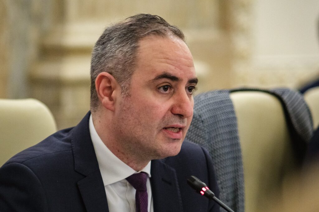 Alexandru Nazare a vorbit la audieri de o creștere „prudentă” a pensiilor. „De la 1 ianuarie”