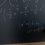 „Angajăm profesori, cu sau fără toate calificările”. Ce arată noul raport OCDE despre școlile din România