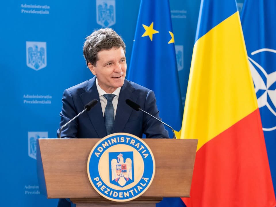 Nicușor Dan, către noii magistrați: Feriți-vă de aroganță, suficiență și conformism