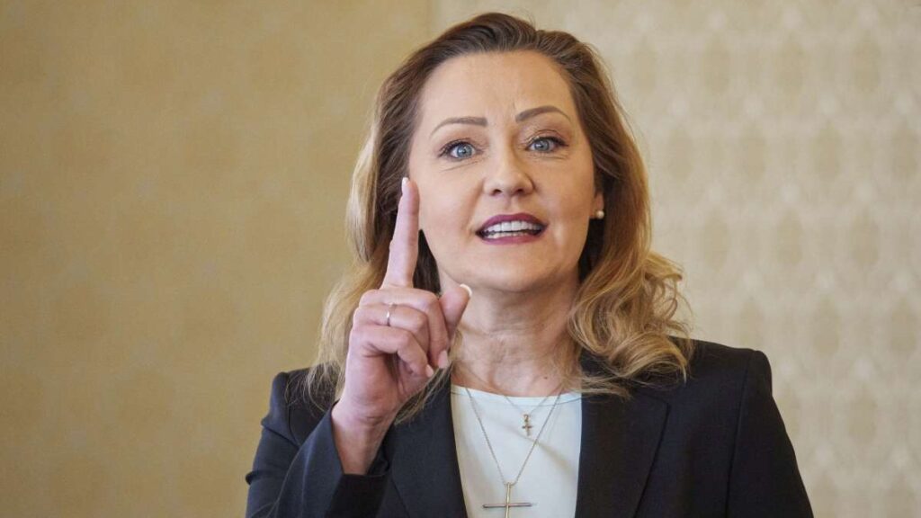 „Tragi de șosete lângă Zelenski”
