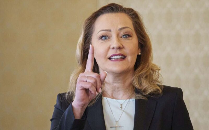„Tragi de șosete lângă Zelenski”