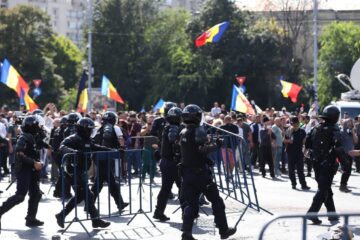 Violențe la protestul fermierilor din fața Guvernului. Jandarmii au folosit gaze lacrimogene