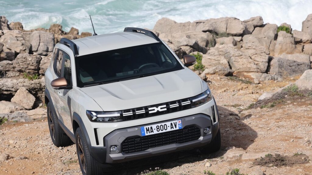 Sârbii au testat Dacia Duster 3 ca mașină second-hand. Ce i-a surprins și ce nu le-a plăcut deloc