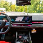Un BMW M5 nou s-a devalorizat cu 16.000 de euro după ce a fost condus doar 300 de km. Mașina costase 114.000 de euro