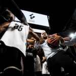 Legenda baschetului francez Tony Parker, debut cu victorie în Euroligă pe banca echipei Asvel. După 12 ani, Jonas Valančiūnas a revenit în Europa. Toate rezultatele primei zile din Euroliga de baschet