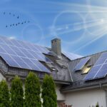 Cât costă un sistem cu panouri fotovoltaice pentru o casă de 100 de mp și în cât timp se amortizează investiția