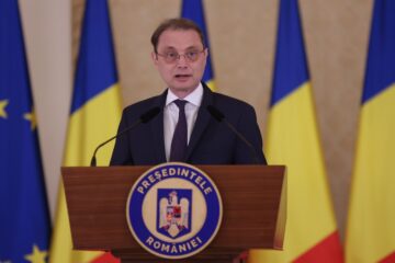 Cu cine negociază luni premierul desemnat Luca Niculescu. Victor Ponta și grupul suveranist PACE-Întâi România, pe lista întâlnirilor