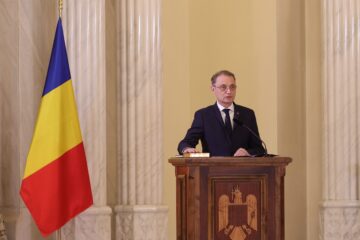 Guvernul Niculescu, privit cu scepticism în presa internațională. Deficitul și ratingul de țară, marile probleme ale României