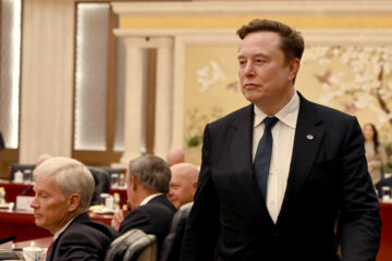 Elon Musk ajunge la o înțelegere după acuzațiile că ar fi indus în eroare alegătorii americani