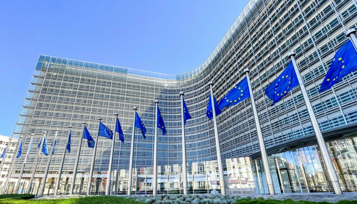 Explozie a cererilor pentru granturile europene de cercetare. Doar unul din 20 de cercetători debutanți ar putea primi finanțare