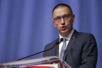 Nu oferim nimănui un cec în alb
