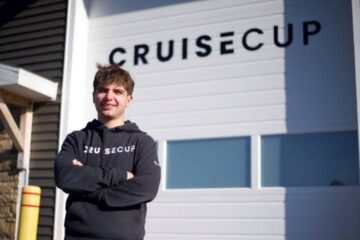 Un singur clip pe Instagram, 100.000 de dolari într-o lună. Tânărul de 19 ani care trăiește din imprimante 3D