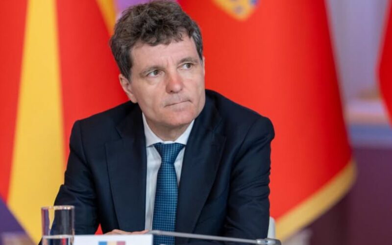 De ce președintele Nicușor Dan nu reformează SIE, o instituție cu rol vital în timpul războiului Rusiei asupra Europei